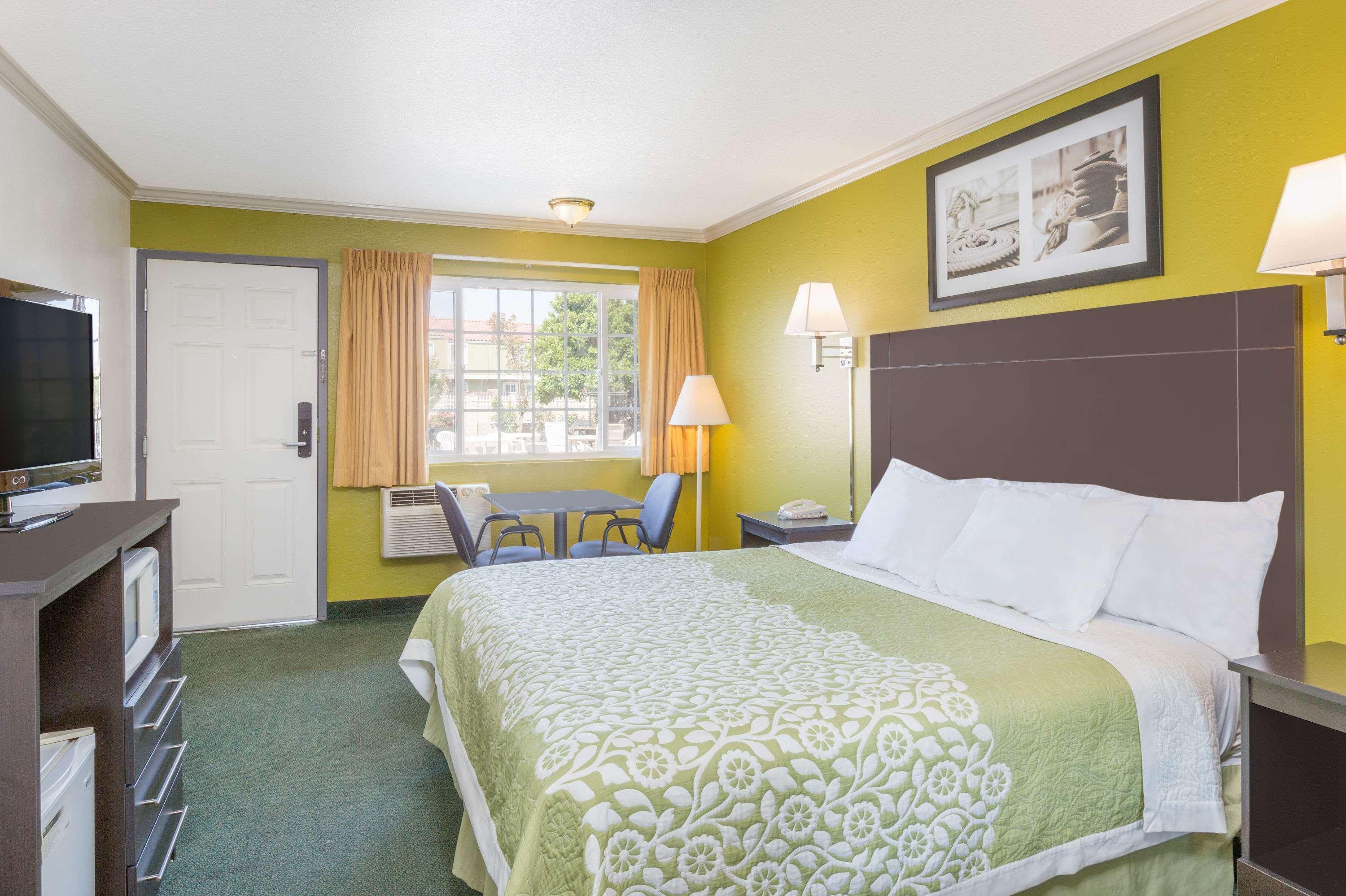 Days Inn By Wyndham كينغ سيتي المظهر الخارجي الصورة